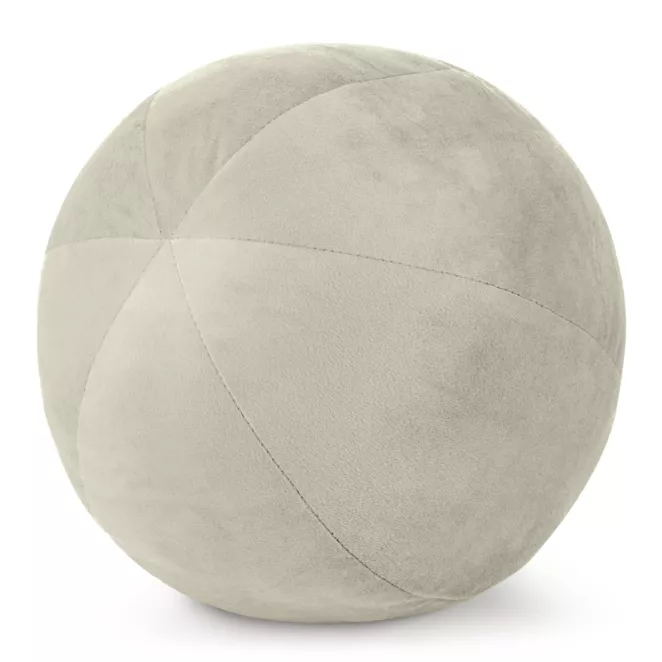 Poduszka dekoracyjna w formie kuli średnica 24 cm welwetowa kremowa GAJA