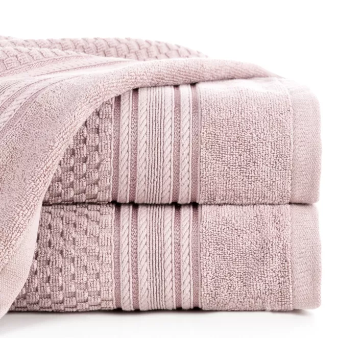 Ręcznik kąpielowy 50x90 cm bawełniany kolor pudrowy zdobiony subtelnymi paseczkami 500 g/m2 DAVOS