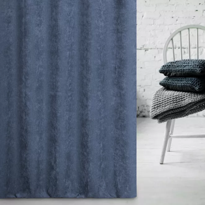 Tkanina zasłonowa miękka, szenilowa, o strukturalnym splocie i delikatnym połysku