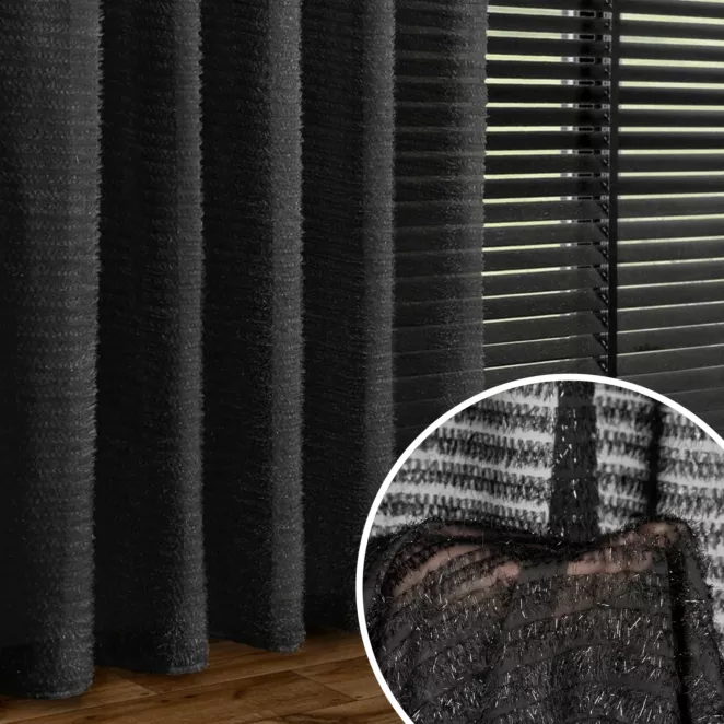Zasłona czarna zdobiona nicią szenilową z tkaniny szyfonowej 135x270 taśma - REINA - Eva Minge