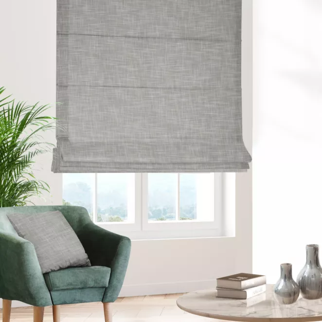 Roleta rzymska srebrna z ekologicznej tkaniny zawierającej len, wykończona obciążnikiem