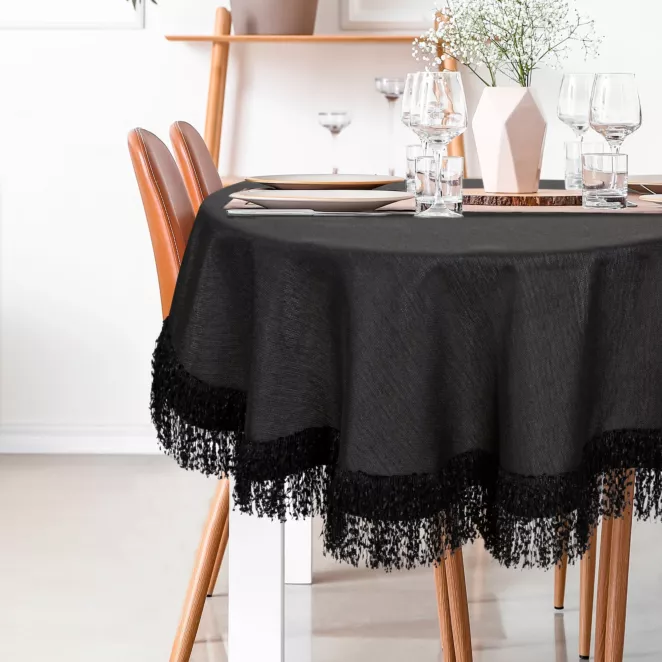 Obrus okrągły czarny średnica 120 cm TINA zdobiony puszystymi frędzlami EUROFIRANY PREMIUM