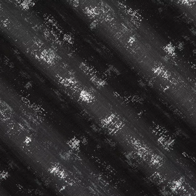 E112/5 Zasłona szyta na taśmie 5 cm grafitowo złocista z tkaniny o naturalnym splocie, zdobiona błyszczcącym nadrukiem Italissima Eva Minge