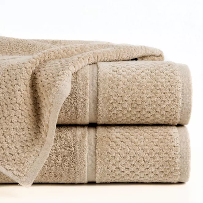 Ręcznik kąpielowy 70x140 cm bawełniany kolor beżowy z efektowną bordiurą 550 g/m2 IBIZA