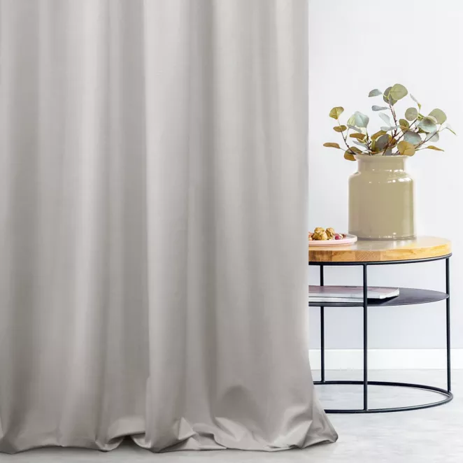 Zasłona szyta na taśmie 5 cm szarobeżowa z miękkiej tkaniny welwetowej