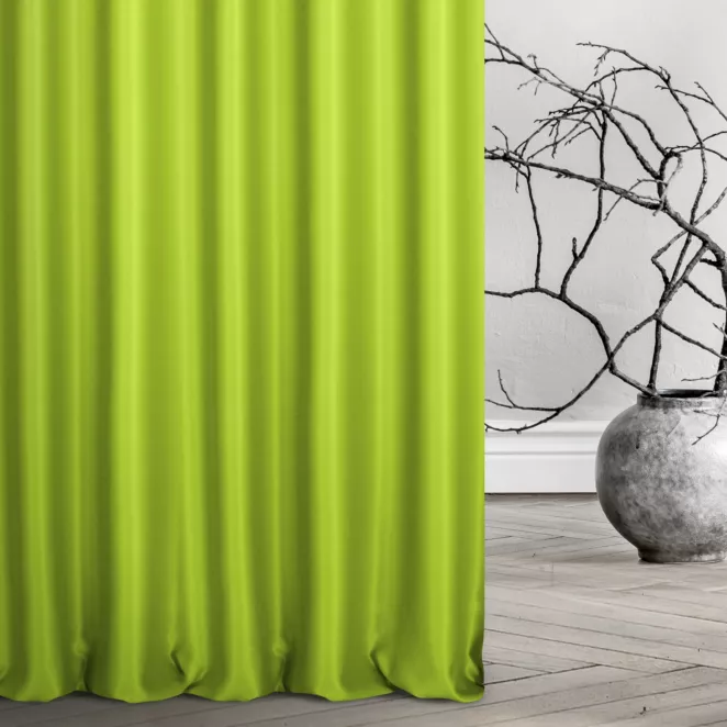 Tkanina zasłonowa zaciemniająca, trudnopalna, gładka, z delikatnym połyskiem