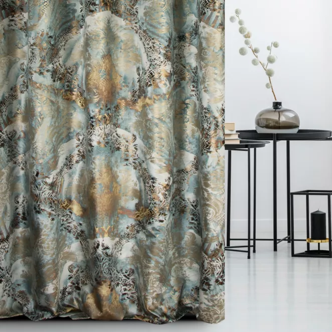 Zasłona szyta na taśmie 5 cm jasnoturkusowo złota z grubej welwetowej tkaniny w elegancki ornamentowy wzór Italissima Eva Minge