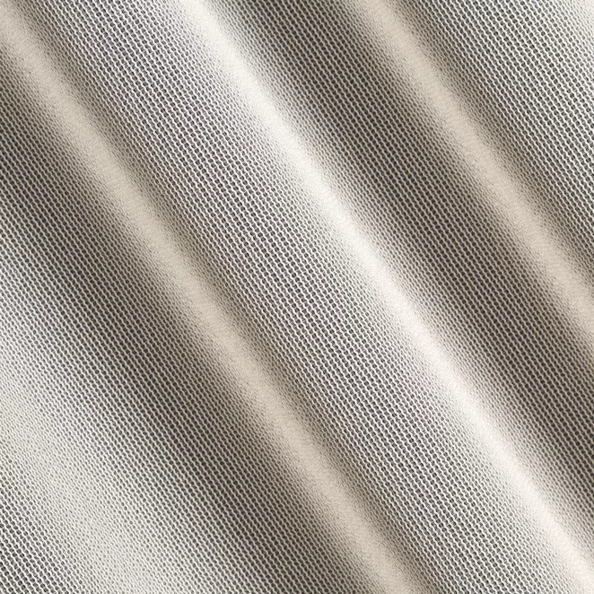 P227/3 Firana szyta na taśmie 5 cm kremowa o strukturze drobnej siatki, nie wymagająca prasowania