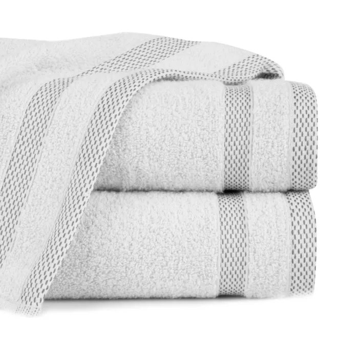 Ręcznik kąpielowy 50x90 cm bawełniany kolor biały zero twist z bordiurą w paski 400 g/m2 RIKI