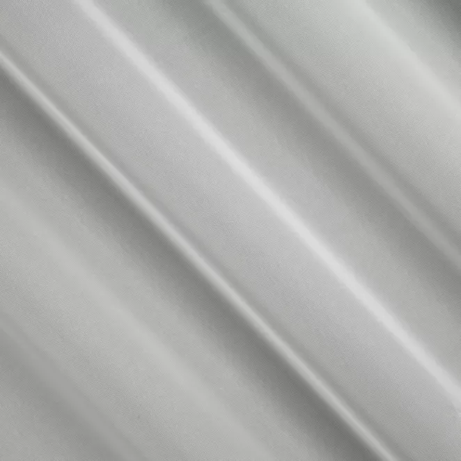 R201/16 Firana szyta na taśmie 5 cm kremowa z supermiękkiej tkaniny o perłowym połysku, wykończona obciążnikiem