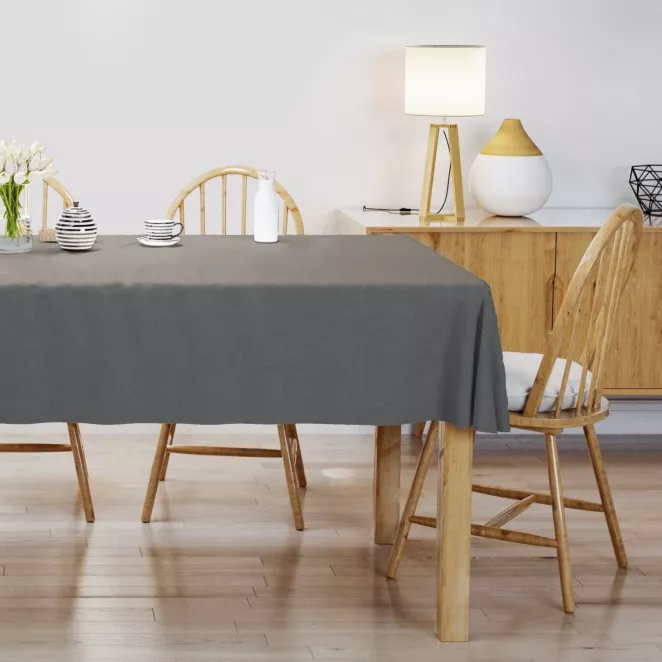 Obrus szyty stalowy z miękkiej, matowej tkaniny w drobny geometryczny wzór