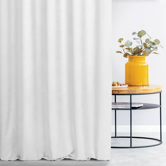 Zasłona szyta na taśmie 5 cm ADESSA biała z miękkiej tkaniny o welurowej strukturze