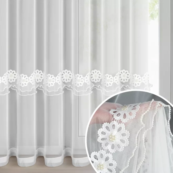 Firana biała z mikrosiateczki zdobiona aplikacją w kwiaty 350x250 cm przelotka - ISOLA