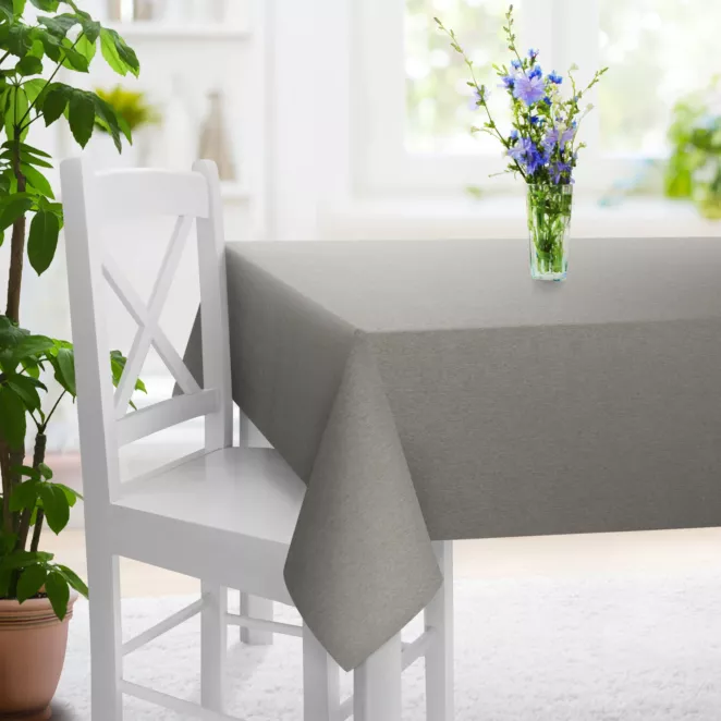 Obrus szyty srebrny z tkaniny o melanżowej strukturze