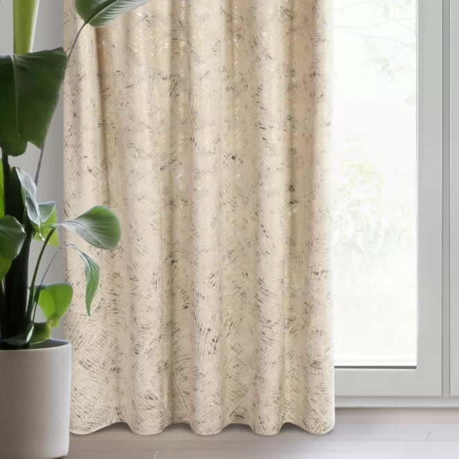 Zasłona beżowo, szampańska ze wzorem liści bananowca z miękkiego welwetu 135x270 cm taśma - TULIA