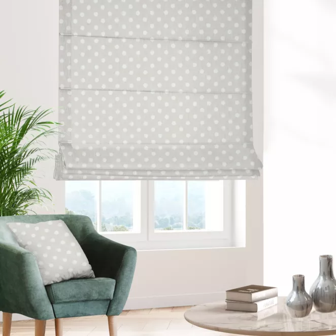 Roleta rzymska kremowo beżowa dwustronna, z wzorem w grochy