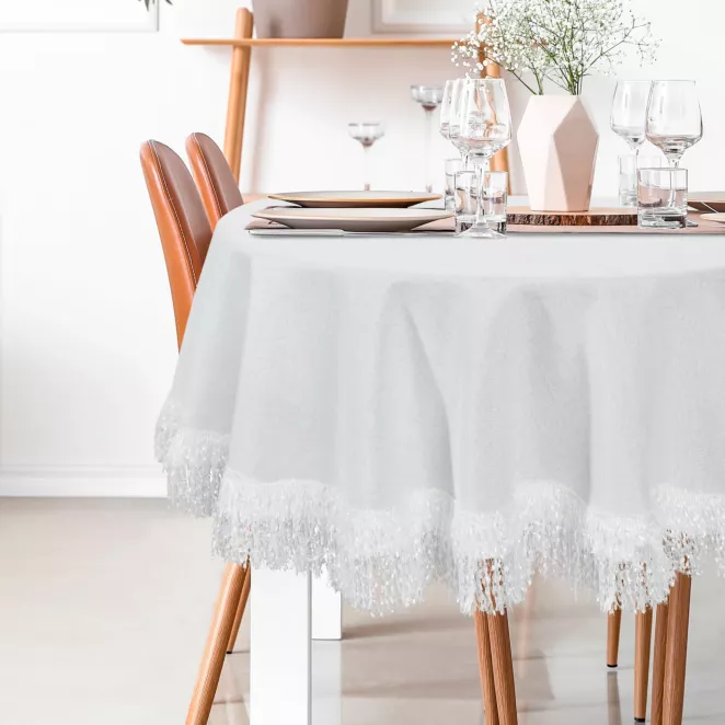 Obrus okrągły biały średnica 120 cm TINA zdobiony puszystymi frędzlami EUROFIRANY PREMIUM