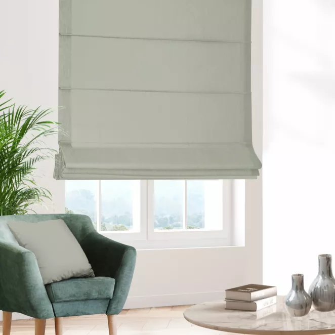 Roleta rzymska naturalna z gładkiej tkaniny typu blackout