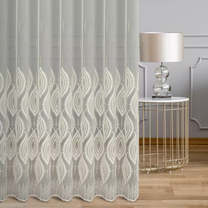 Firana szyta na taśmie 5 cm naturalno beżowa z delikatnej tkaniny typu aden, wykończonej łańcuszkowym haftem Italissima Eva Minge