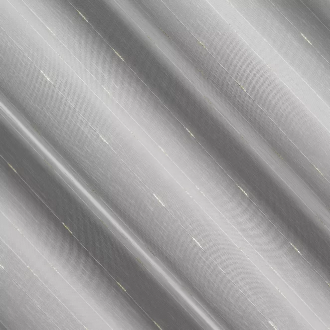 P279/8 Firana szyta na taśmie 5 cm kremowo złocista z tkaniny typu ADEN z efektem deszczyku w pionowe, delikatnie połyskujące prążki, wykończona obciążnikiem