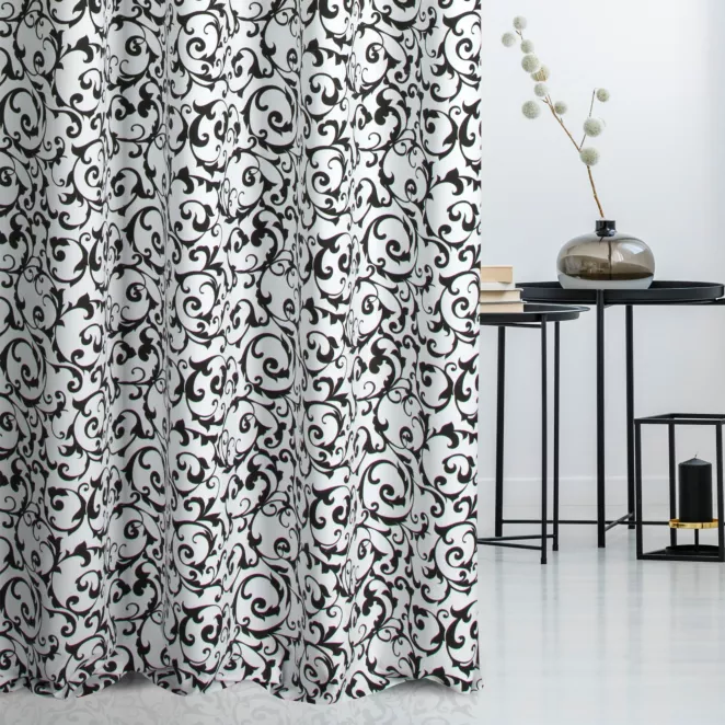 Tkanina zasłonowa z nadrukiem ornamentowego wzoru, miękka w dotyku