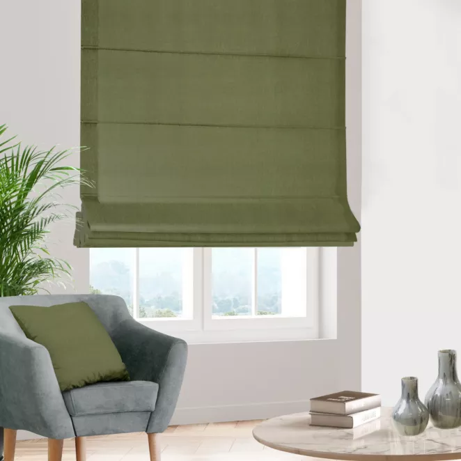 Roleta rzymska DORA - HIT jasnozielona z miękkiej tkaniny o welurowej strukturze
