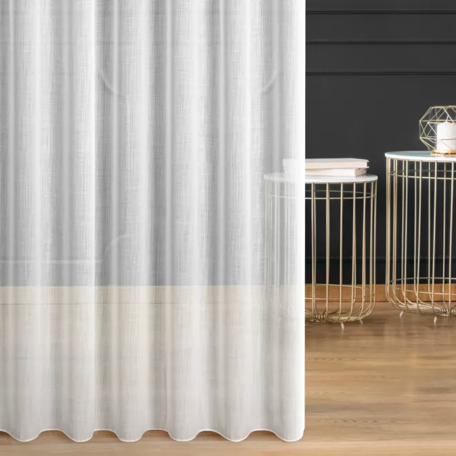 Firana szyta na taśmie 5 cm biała z delikatnej matowej etaminy, wykończonej obciążnikiem