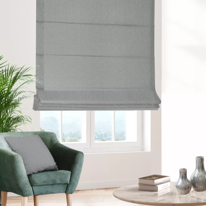 Roleta rzymska JULIETT popielata z eleganckiej połyskującej tkaniny przetykanej lureksową nicią