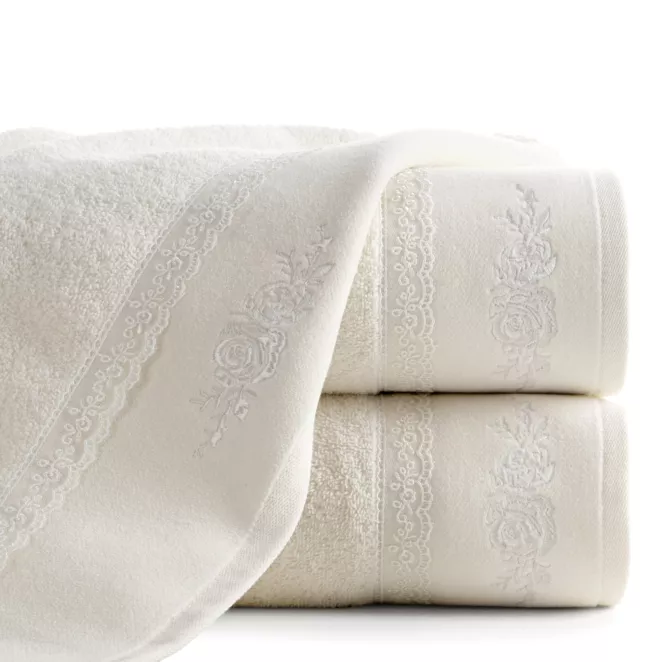Ręcznik do rąk 30x50 cm bawełniany kolor kremowy z koronką oraz subtelnym haftem 500 g/m2 SISI