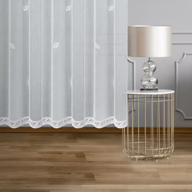 Tkanina firanowa aden z haftem w drobny geometryczny wzór