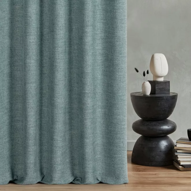 Zasłona szyta na taśmie 5 cm ciemnomiętowa tkanina o naturalnym charakterze z efektem melanżu