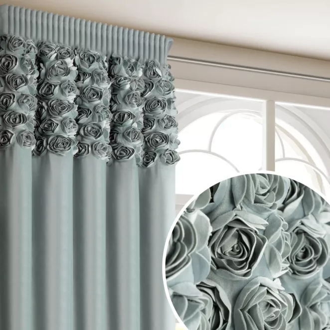 Zasłona miętowa z welwetu zdobiona aplikacją 3D róż 140x270 cm taśma - ROSES Eva Minge
