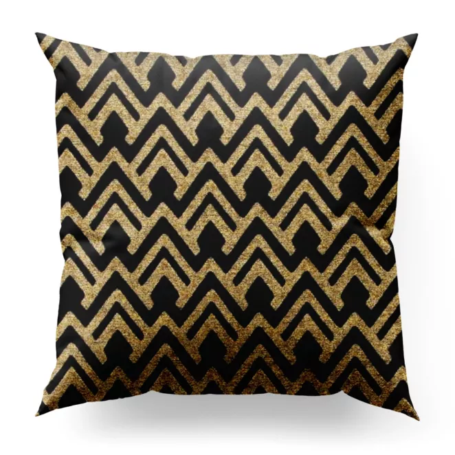 Poszewka szyta czarno złota z szenilowej tkaniny w geometryczny wzór przetykany błyszczącą nicią