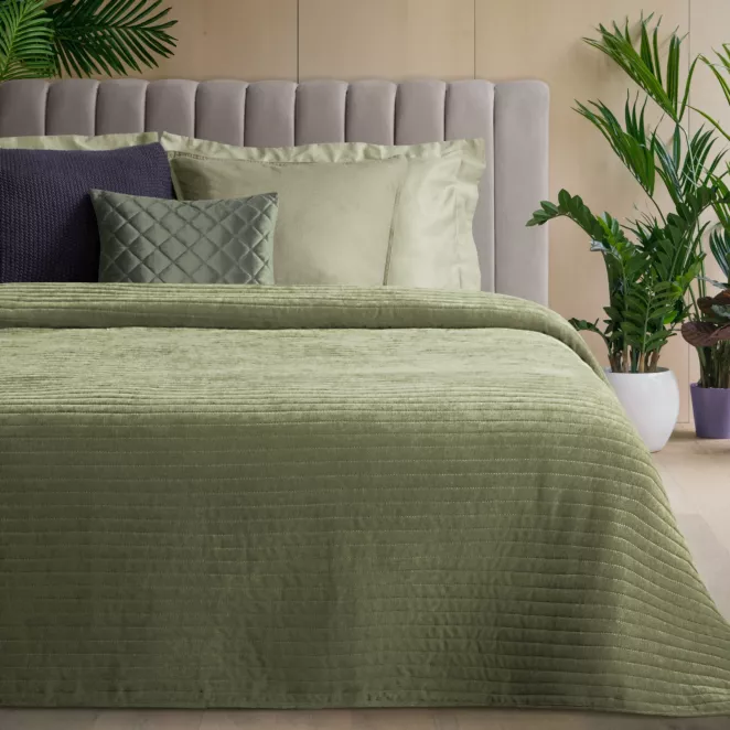 Narzuta szenilowa oliwkowa 170x210 cm pikowana metoda hot press - GLORI