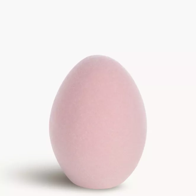 Wielkanocna figurka w kształcie jajka o strukturalnym meszkowym wykończeniu