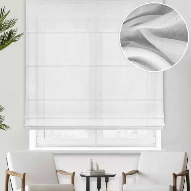 Roleta rzymska biała z miękkiej w dotyku, kreszowanej tkaniny, wykończona obciążnikiem