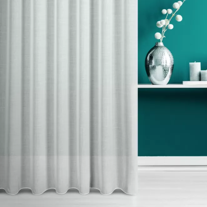 Firana szyta na taśmie 5 cm biała z gładkiej matowej etaminy, wykończona obciążnikiem