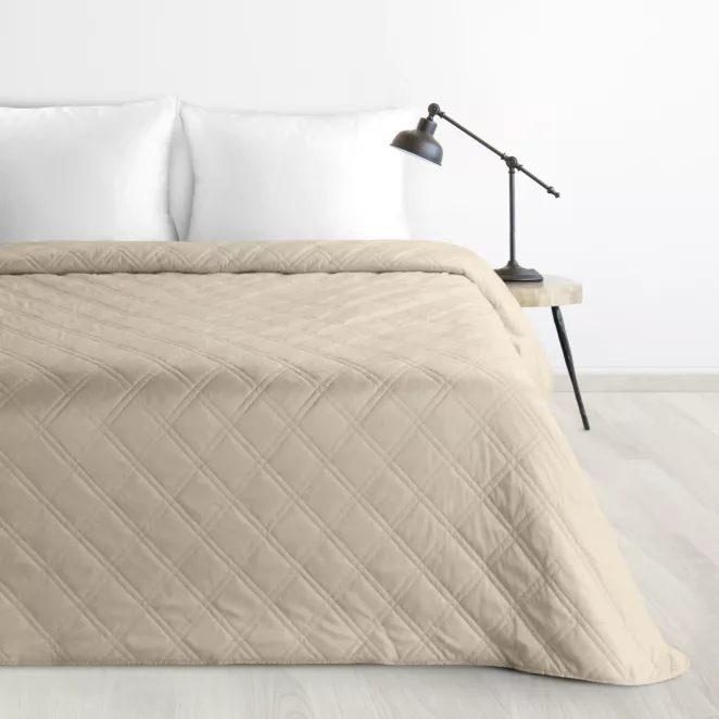 Narzuta welwetowa beżowa 200x220 cm pikowana metodą hot press wzór geometryczny LUIZ 8 Design 91