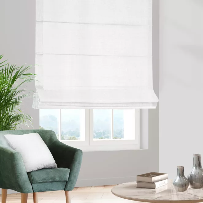 Roleta rzymska biała z tkaniny w stylu ekologicznym