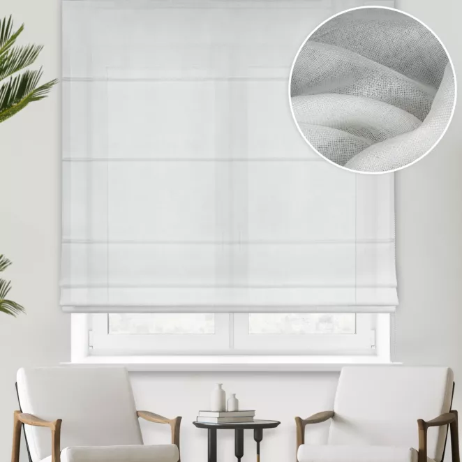 Roleta rzymska naturalna z lekko połyskującej, luźnotkanej etaminy z efektem kreszowania, wykończona obciążnikiem