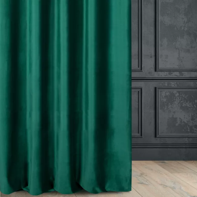 Zasłona szyta na taśmie 5 cm ciemnozielona z miękkiej półmatowej tkaniny welwetowej