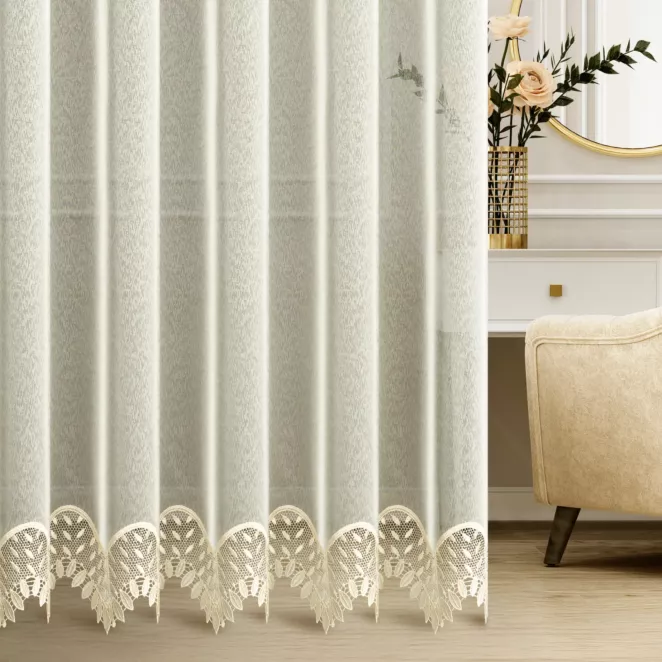 Firana szyta na taśmie 5 cm naturalna z markizety zdobionej jednym pasem aplikacji z geometrycznym wzorem