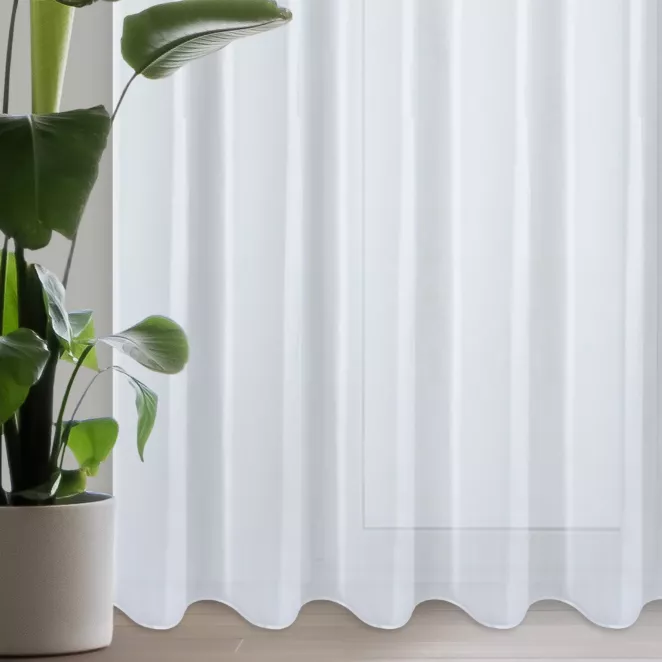 Firana biała z lekkiej tkaniny szyfonowej z delikatnym połyskiem 350x270 cm przelotka ARLETA