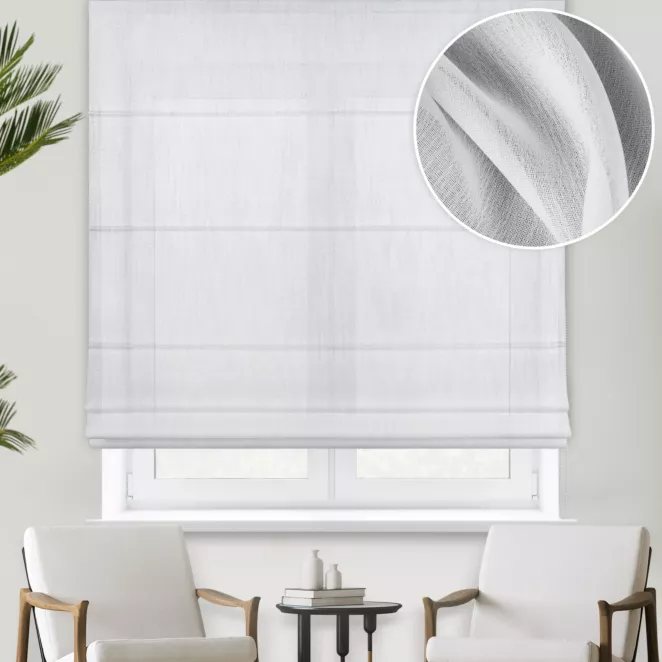 Roleta rzymska biała z gładkiej i delikatnej tkaniny typu KREPA, wykończona obciążnikiem