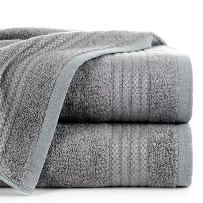 Ręcznik kąpielowy 50x90 cm bawełniany kolor stalowy zdobiony błyszczącą bordiurą 550 g/m2 LARIS