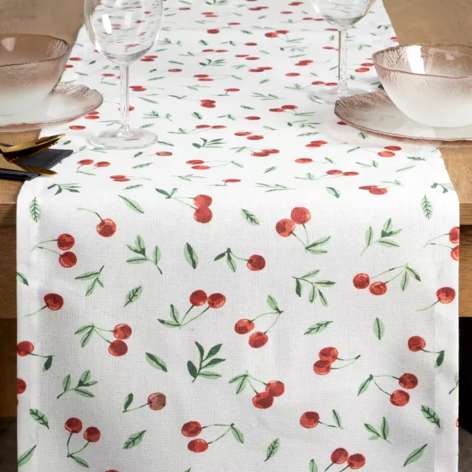 Bieżnik na stół plamoodporny 40x140 cm biało, czerwony z motywem wiśni - CHERRY