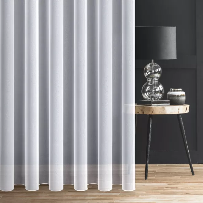 Tkanina firanowa lekka i delikatna mikrosiateczka z połyskiem