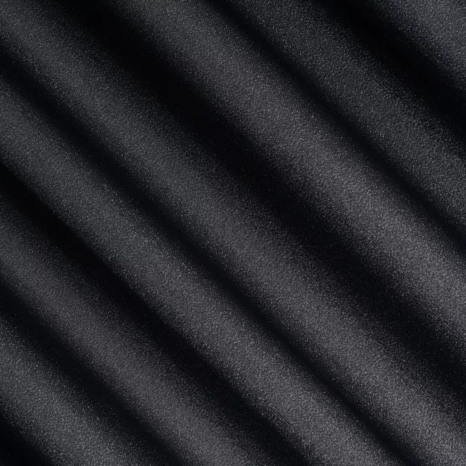 L177/5 Zasłona szyta na taśmie 5 cm czarno srebrna z gładkiej tkaniny przeplatanej błyszczącą lureksową nicią