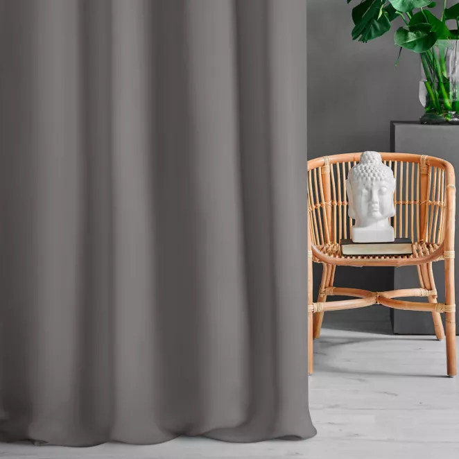 Zasłona szyta na taśmie 5 cm stalowa z gładkiej zaciemniającej tkaniny typu dimout