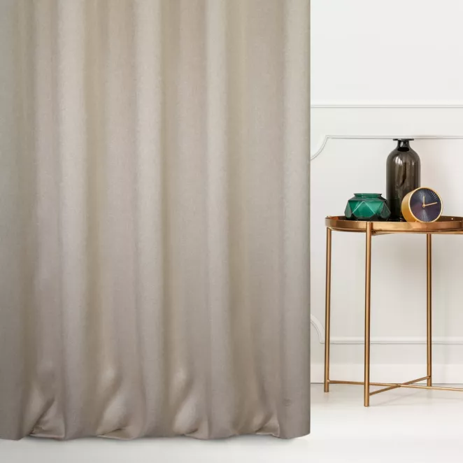 Zasłona szyta na taśmie 5 cm złocista z eleganckiej błyszczącej tkaniny